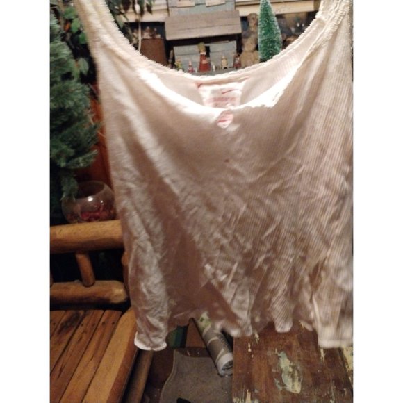 No boundaries top - Picture 2 of 5